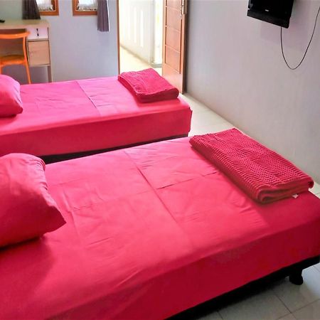 Nabila Syar'I Guest House Padalarang Dış mekan fotoğraf