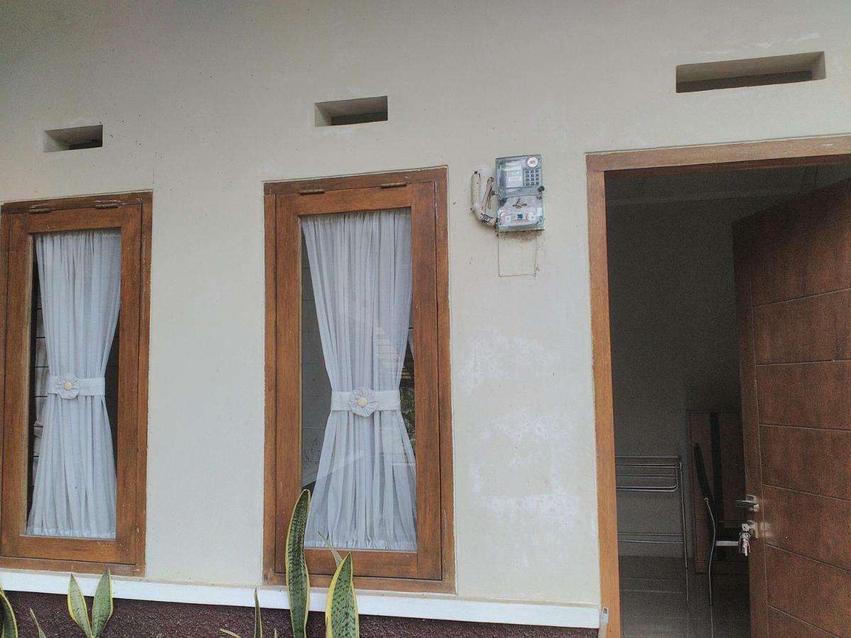 Nabila Syar'I Guest House Padalarang Dış mekan fotoğraf