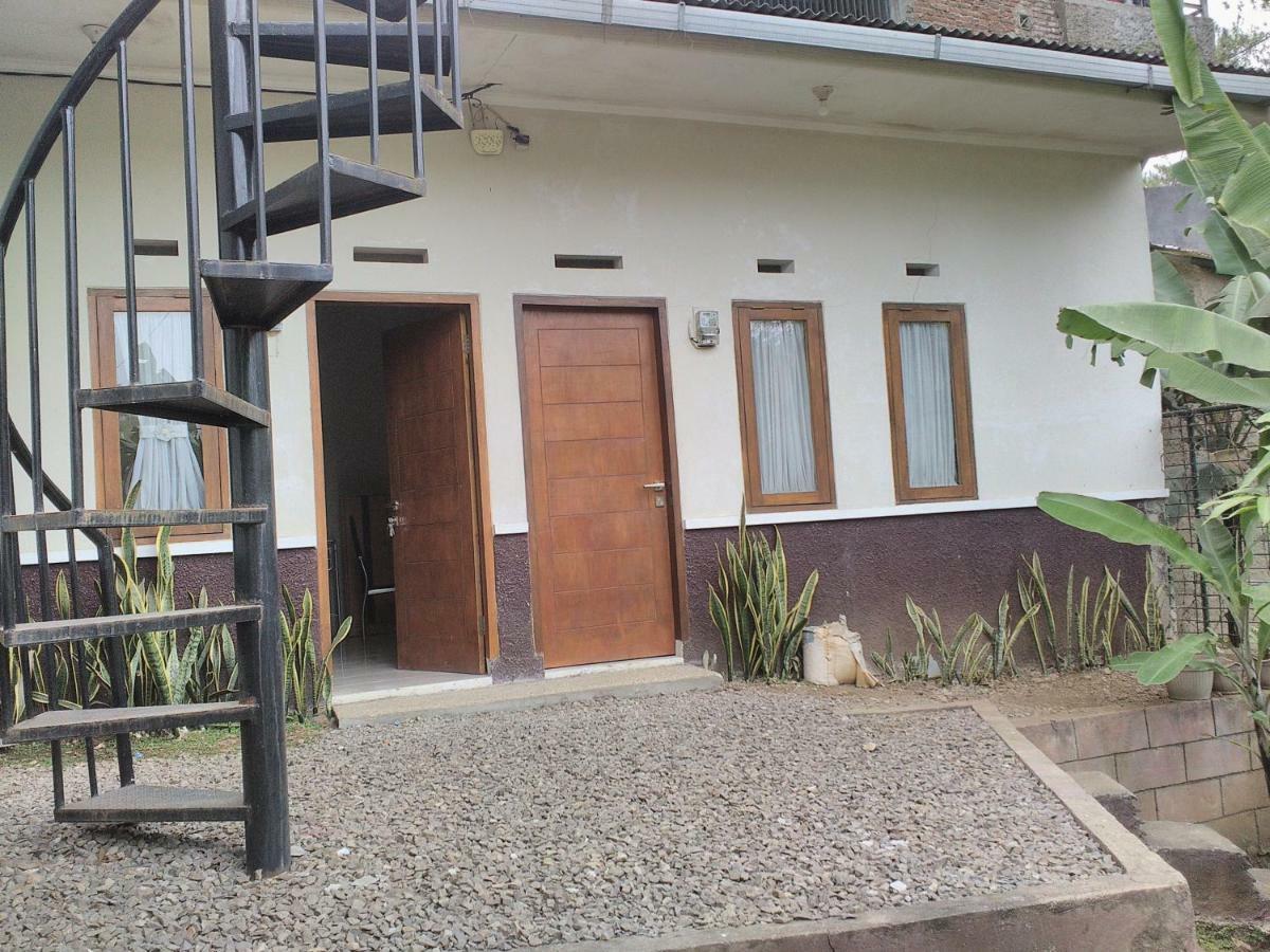 Nabila Syar'I Guest House Padalarang Dış mekan fotoğraf
